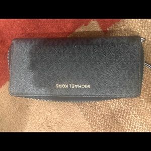 MK wallet